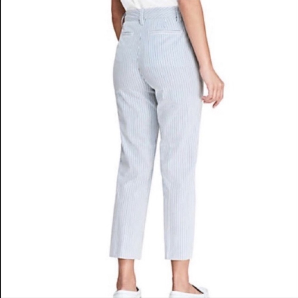 Lands End Fit 2 Pin Striped Crop Pants